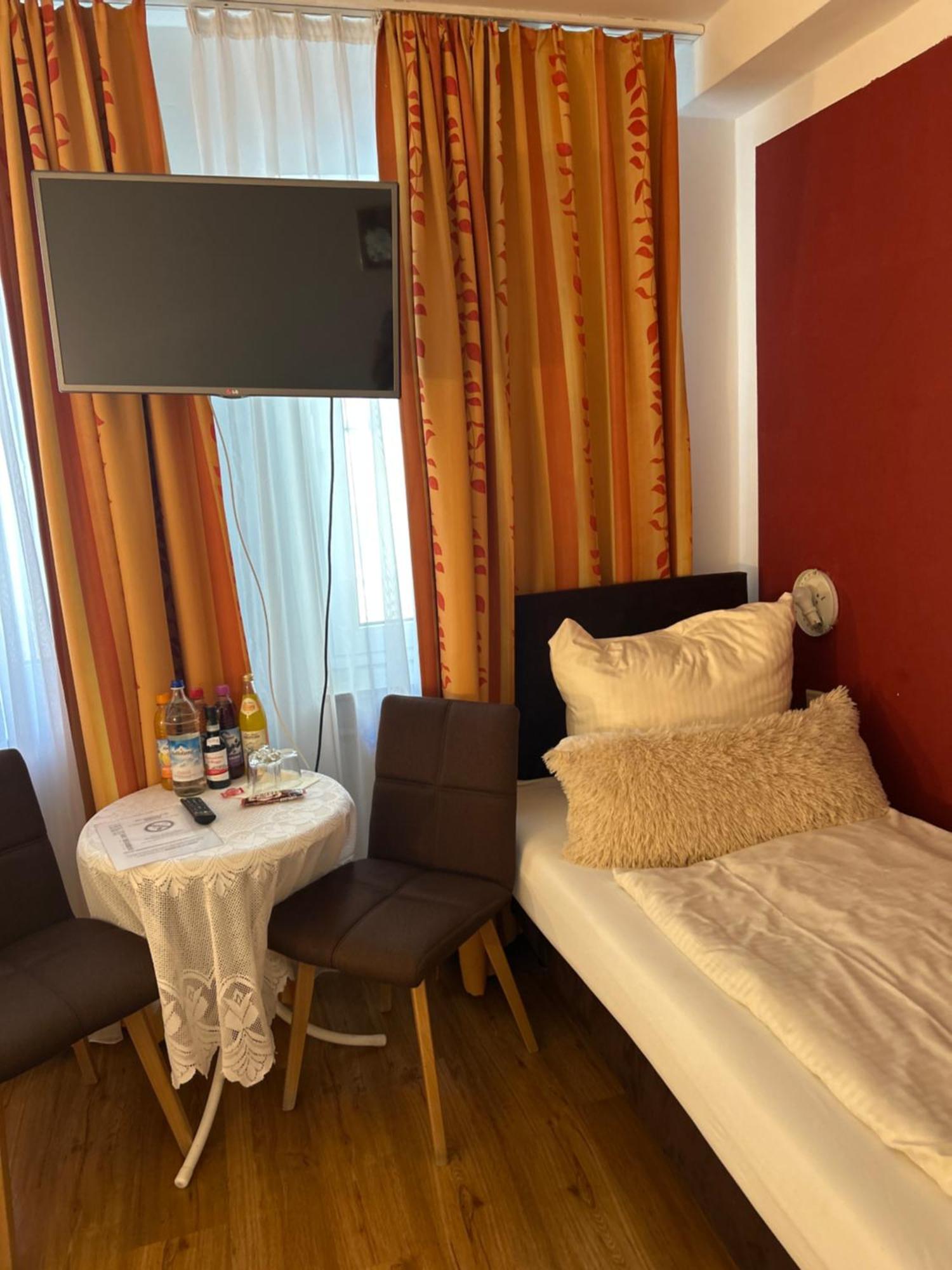 Hotel Pension Haydn München Buitenkant foto